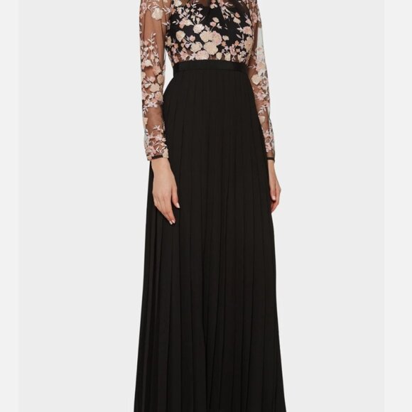 Self-Portrait Black and Cream Floral Maxi Dress - Picture 13 of 14